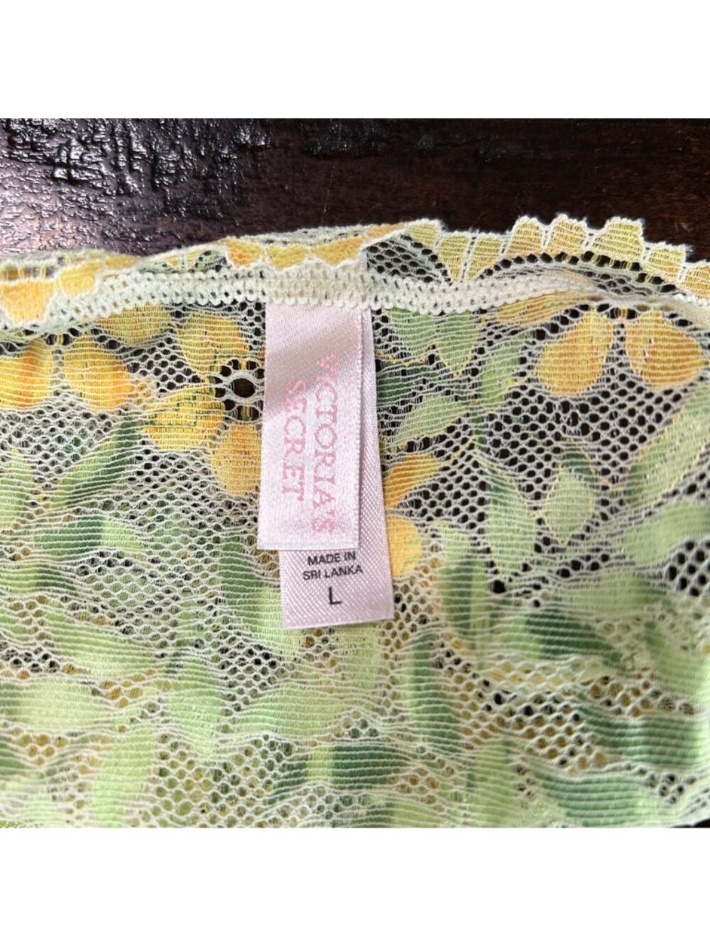 Y2K Victoria’s Secret Floral Lace Cami Mesh Top Coquette Size Large Women's - Picture 5 of 5